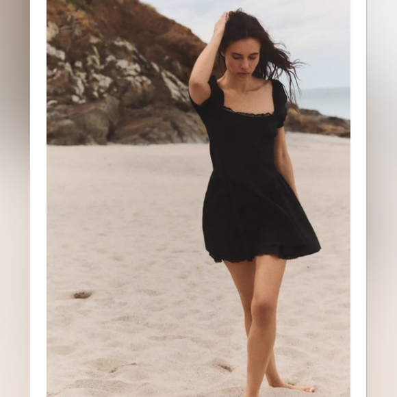 Zara Dresses & Skirts - Zara Short Poplin Lace Dress